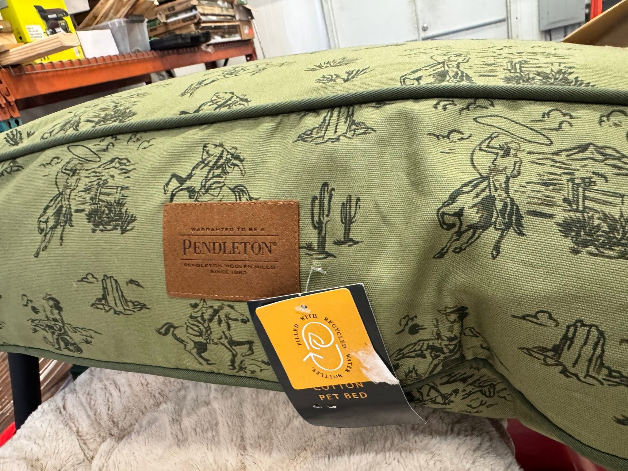 Pendleton Oval Pet Bed 39" x 24" x 6"
