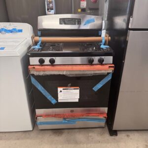 GE 30 in. 4.8 cu. ft. Freestanding Gas Range in Stainless Steel