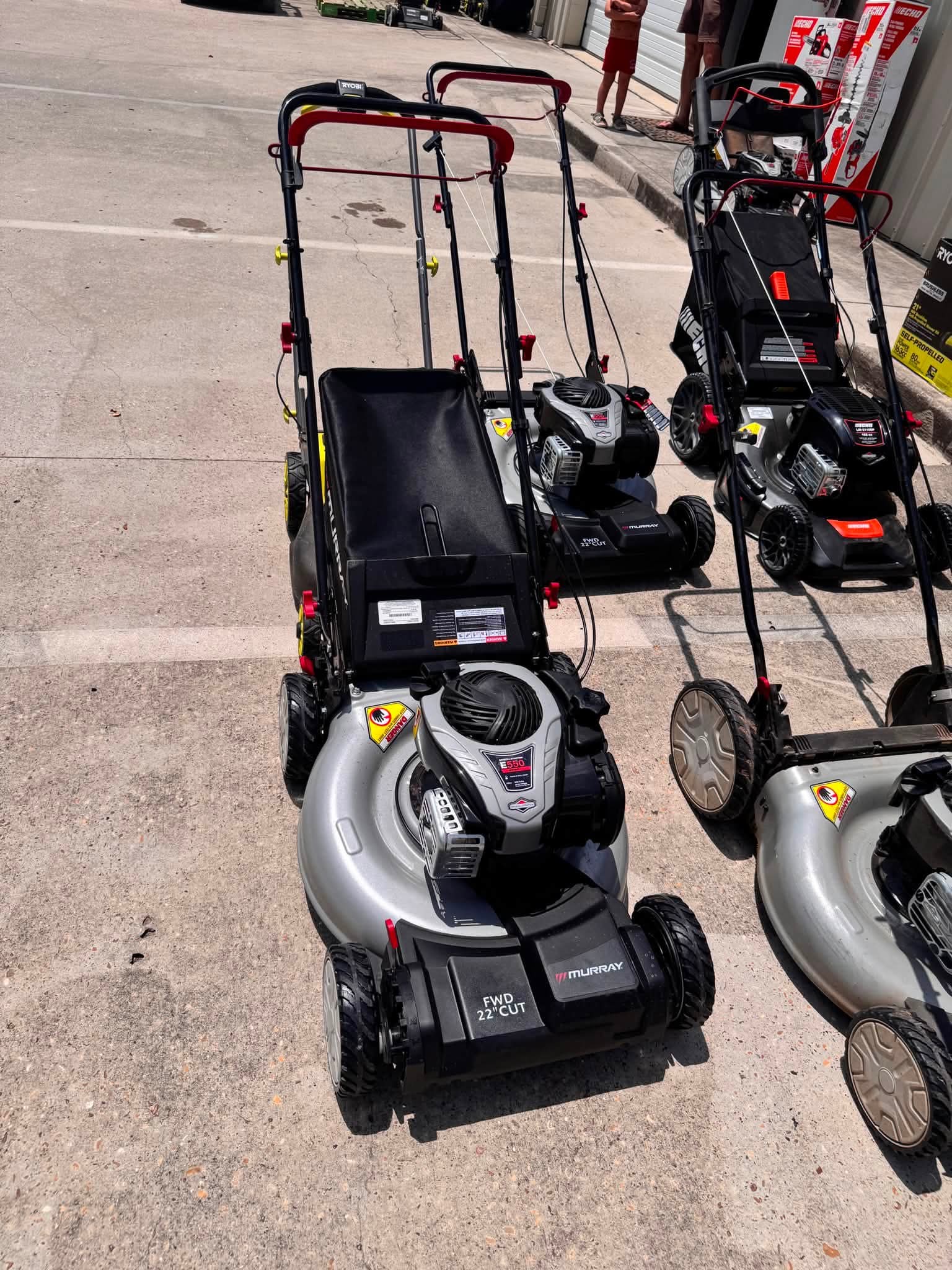 Murray 22 in. 140 cc Briggs & Stratton Walk Behind Gas Self-Propelled Lawn Mower with Front Wheel Drive and Bagger - Image 4