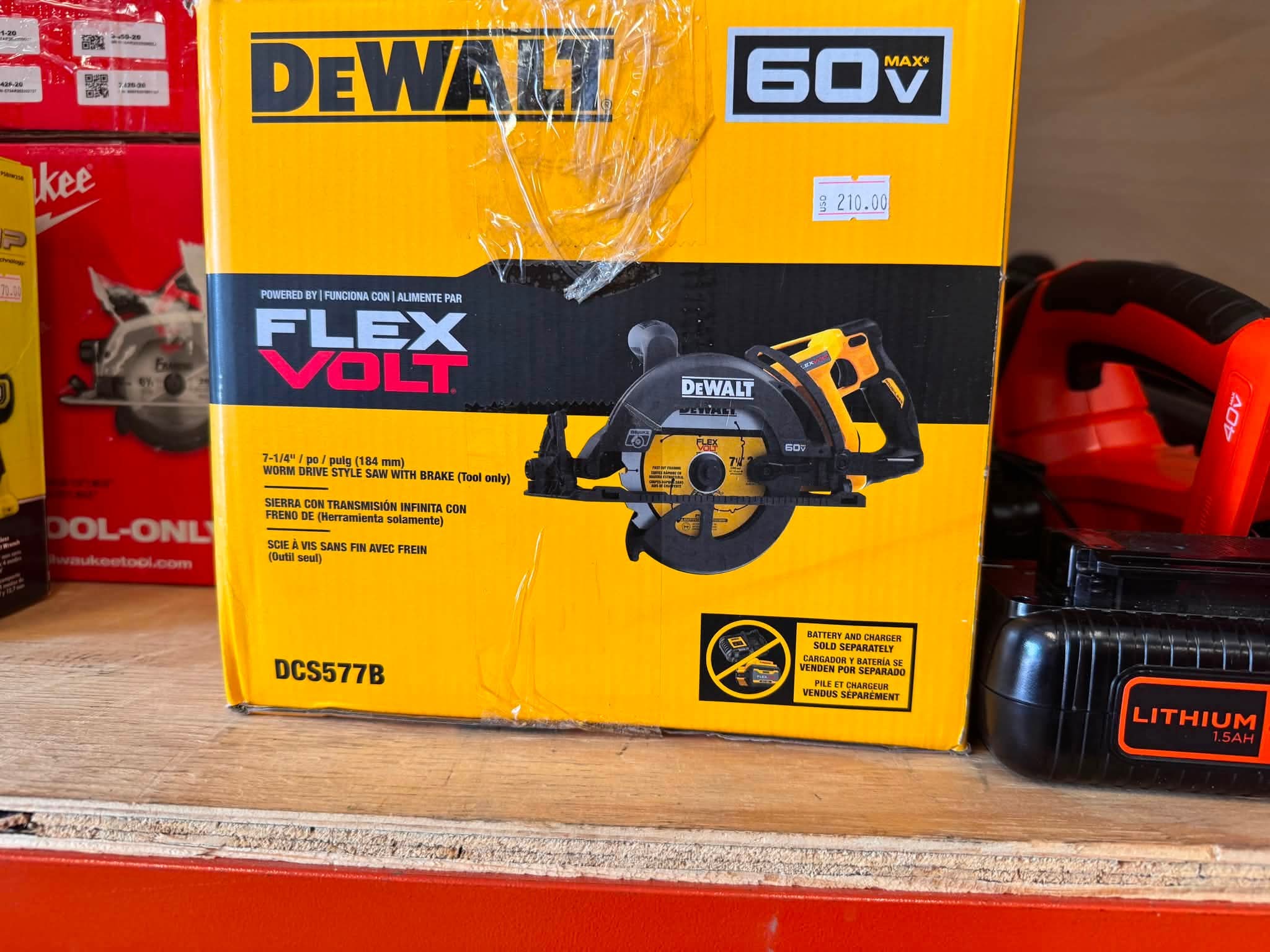 Dewalt FLEXVOLT 60V MAX Cordless Brushless 7-1/4 in. Wormdrive Style Circular Saw (Tool Only) - Image 2