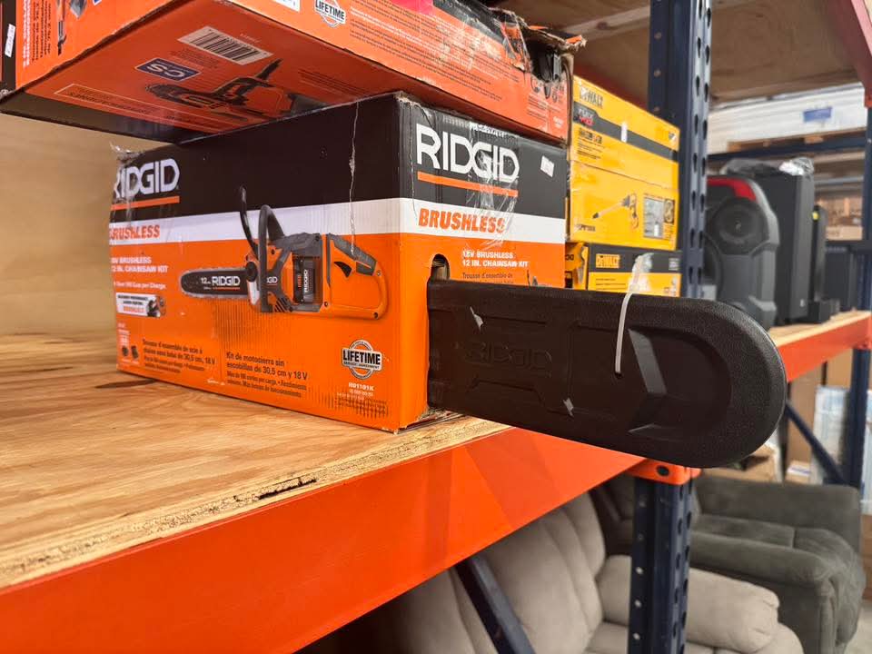 Rigid 18V Brushless 12 in. Electric Battery Chainsaw with 6.0 Ah MAX Output Battery and Charger - Image 2