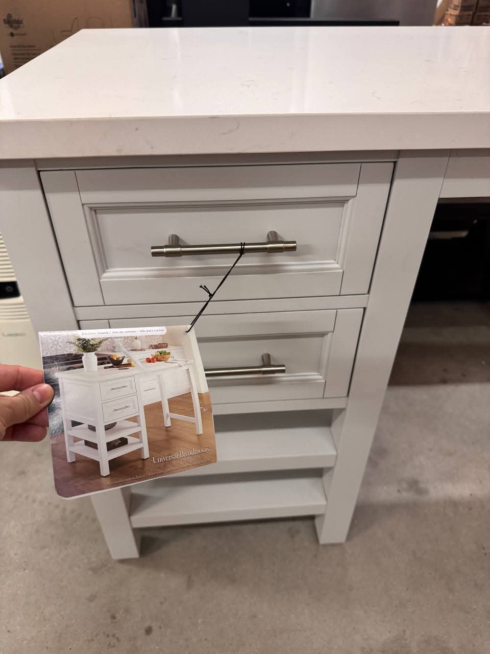 Kitchen Island - Image 3
