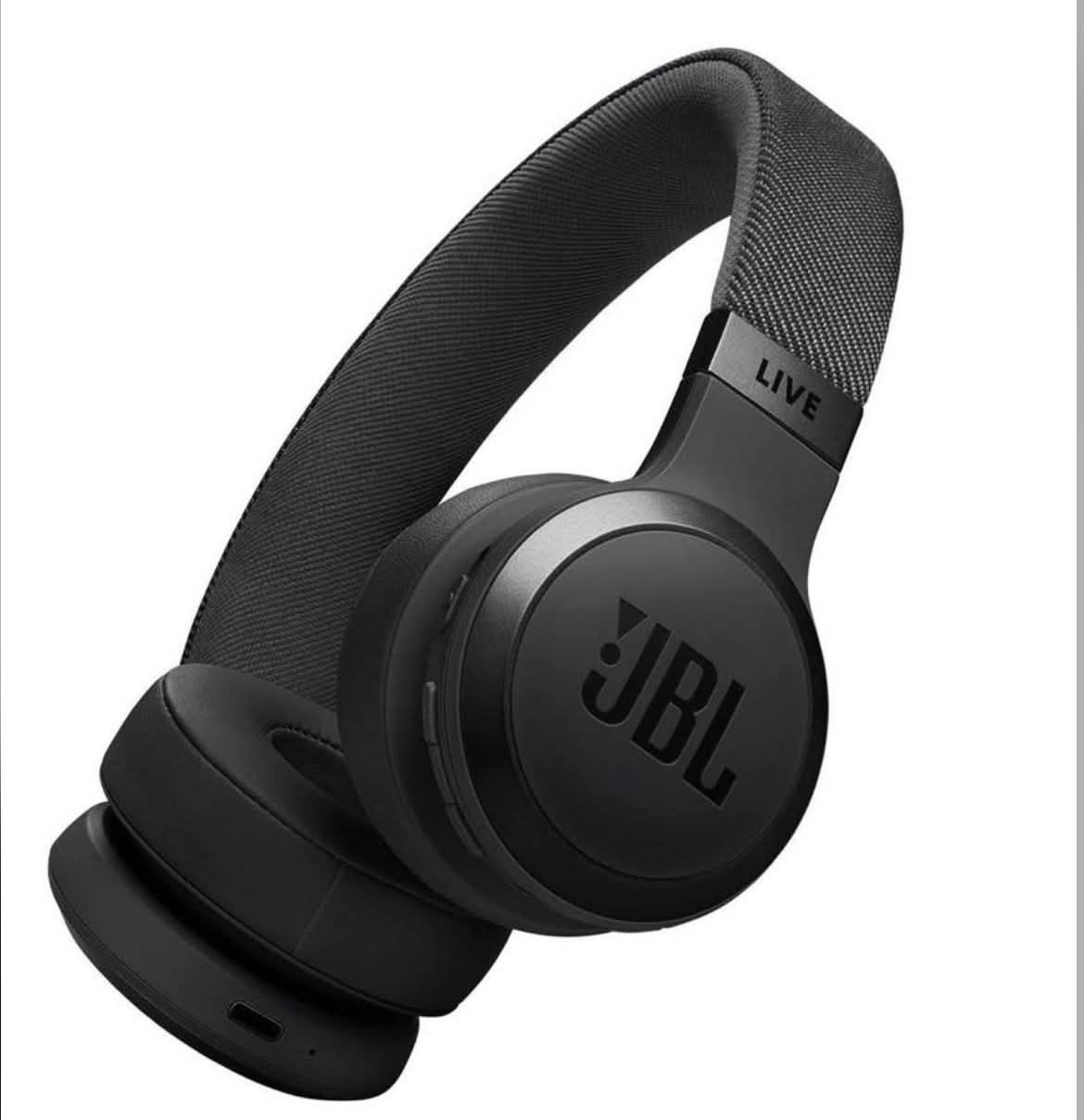JBL LIVE 675NC