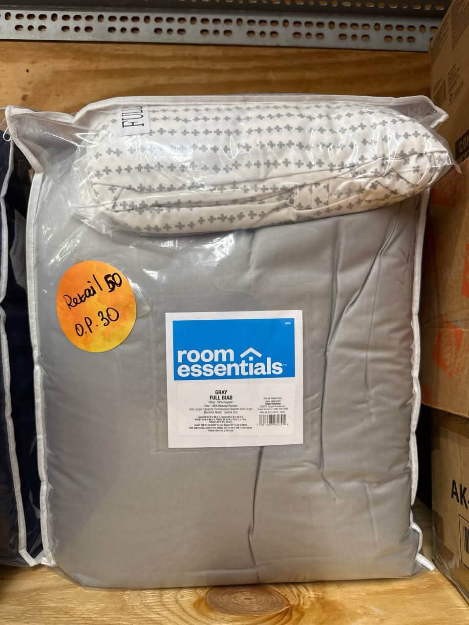 Full size l Comforter Set by Room Essentials - Image 2