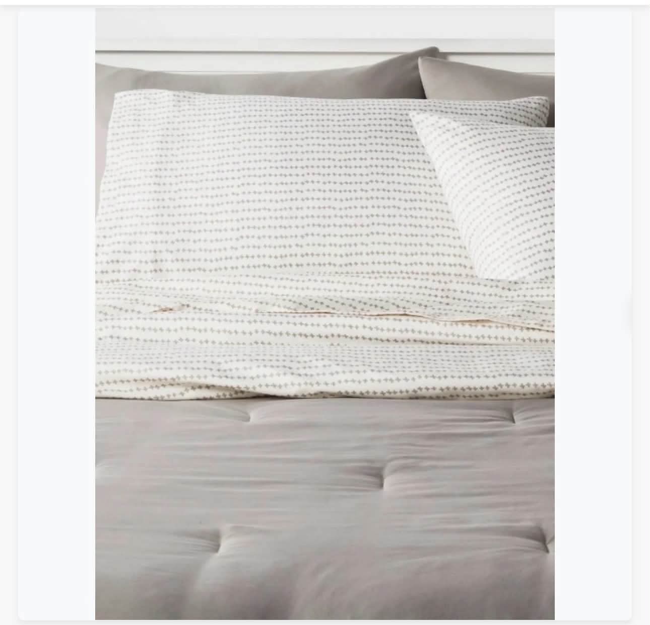 Full size l Comforter Set by Room Essentials - Image 5