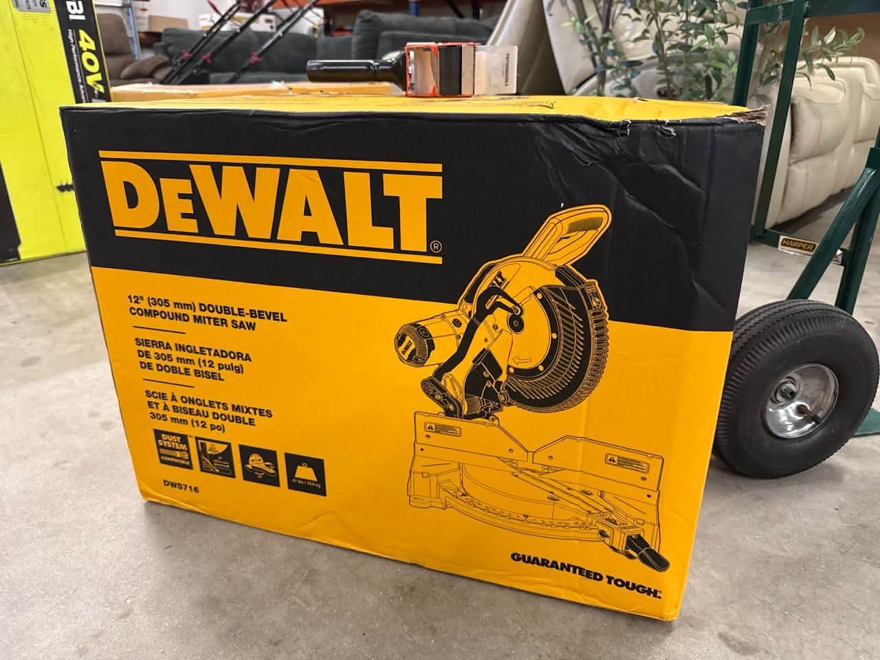 Dewalt 15 Amp Corded 12 in. Compound Double Bevel Miter Saw - Image 7