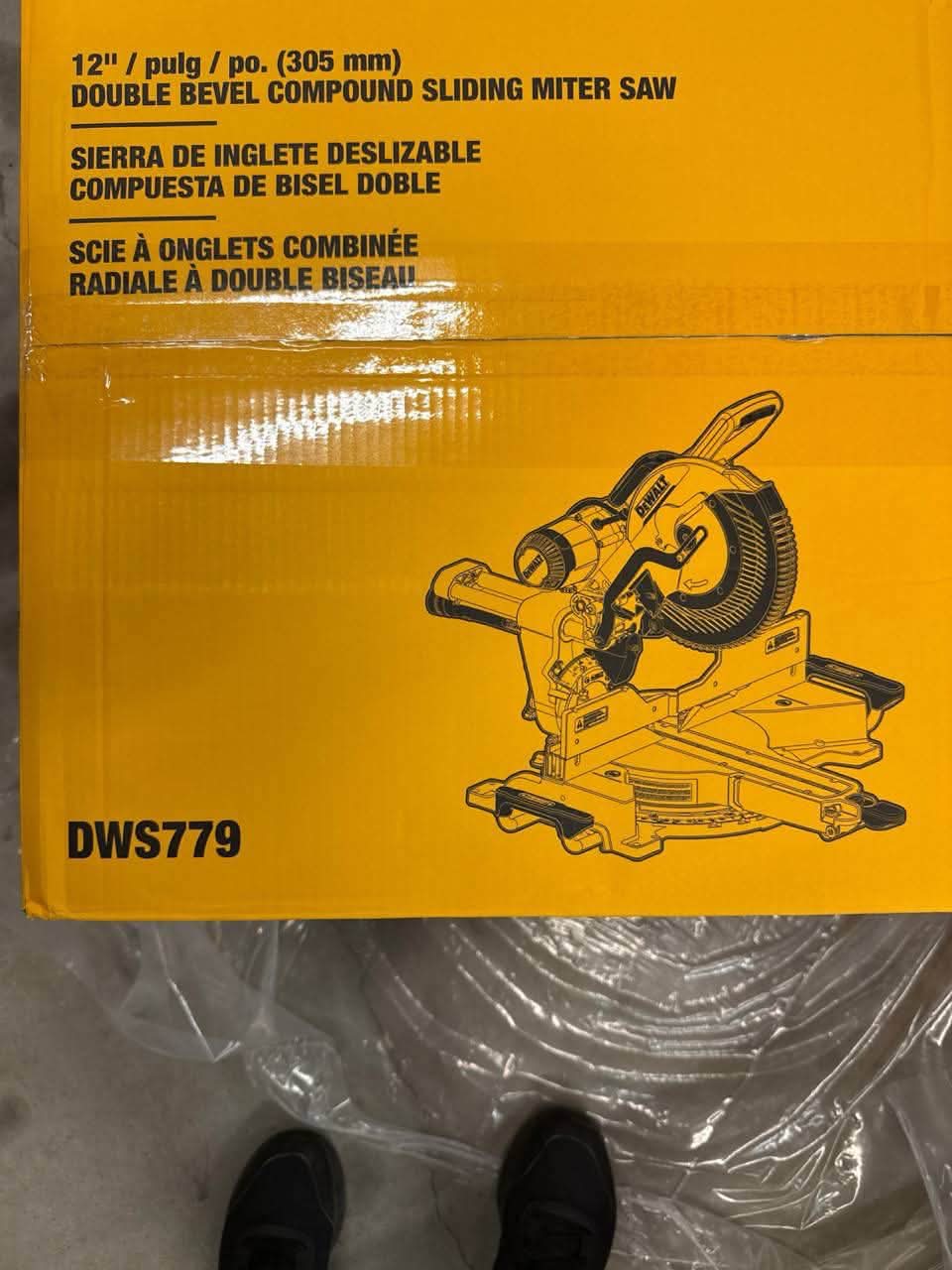 Dewalt 15 Amp Corded 12 in. Double Bevel Sliding Compound Miter Saw, Blade Wrench and Material Clamp - Image 7